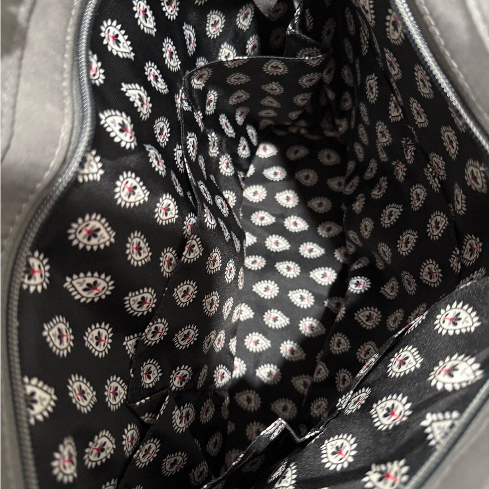 Vera Bradley small Vera Quilted Tote Bag with Penguin Embroidery - Picture 3 of 6
